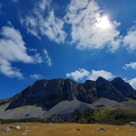 Planinska Kuca 'katin Do' Cemerno * Gacko